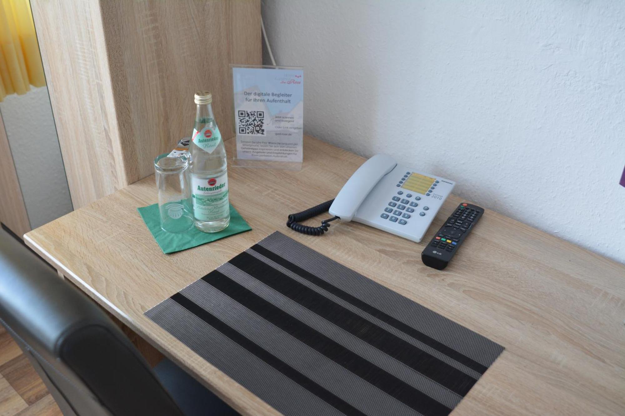 Hotel-Gasthof Zur Rose Weißenhorn Szoba fotó