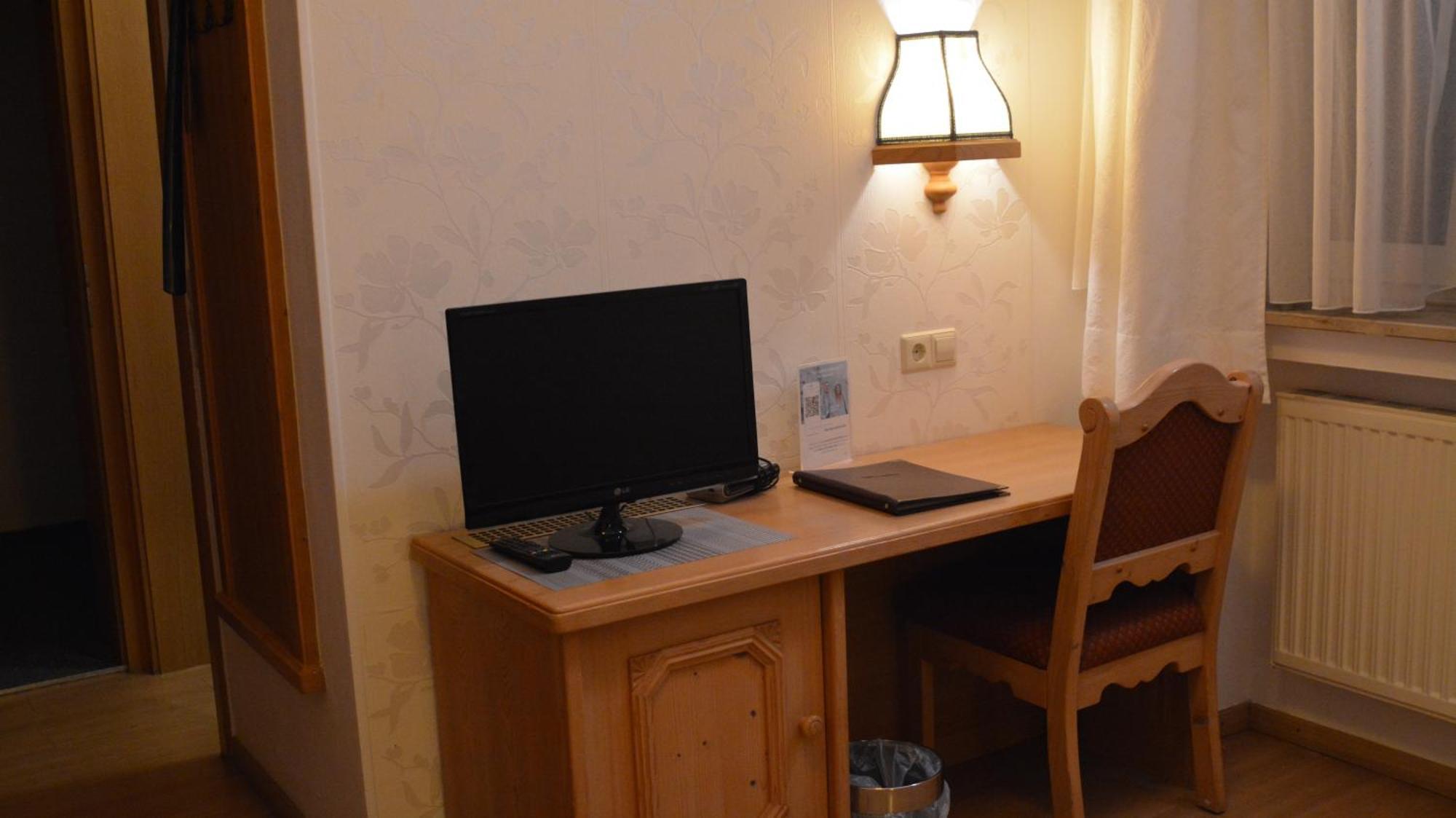 Hotel-Gasthof Zur Rose Weißenhorn Szoba fotó