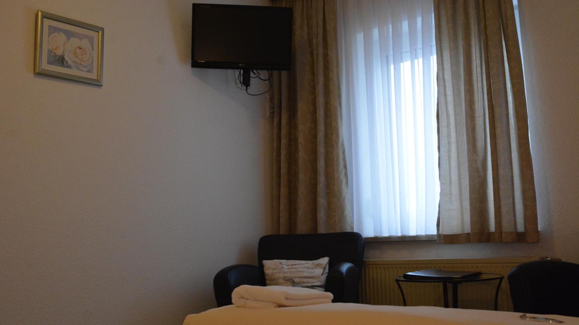Hotel-Gasthof Zur Rose Weißenhorn Szoba fotó