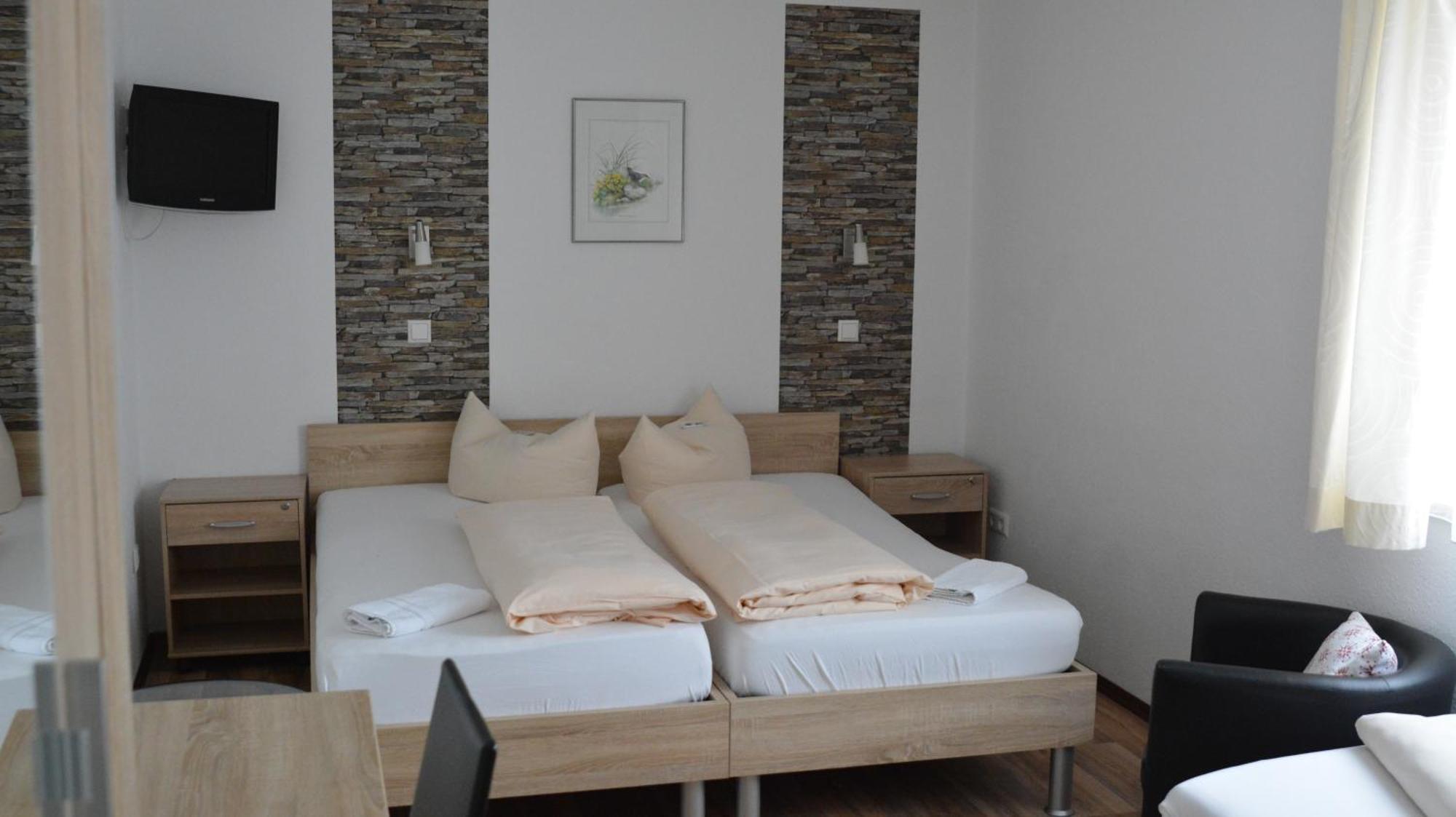 Hotel-Gasthof Zur Rose Weißenhorn Szoba fotó