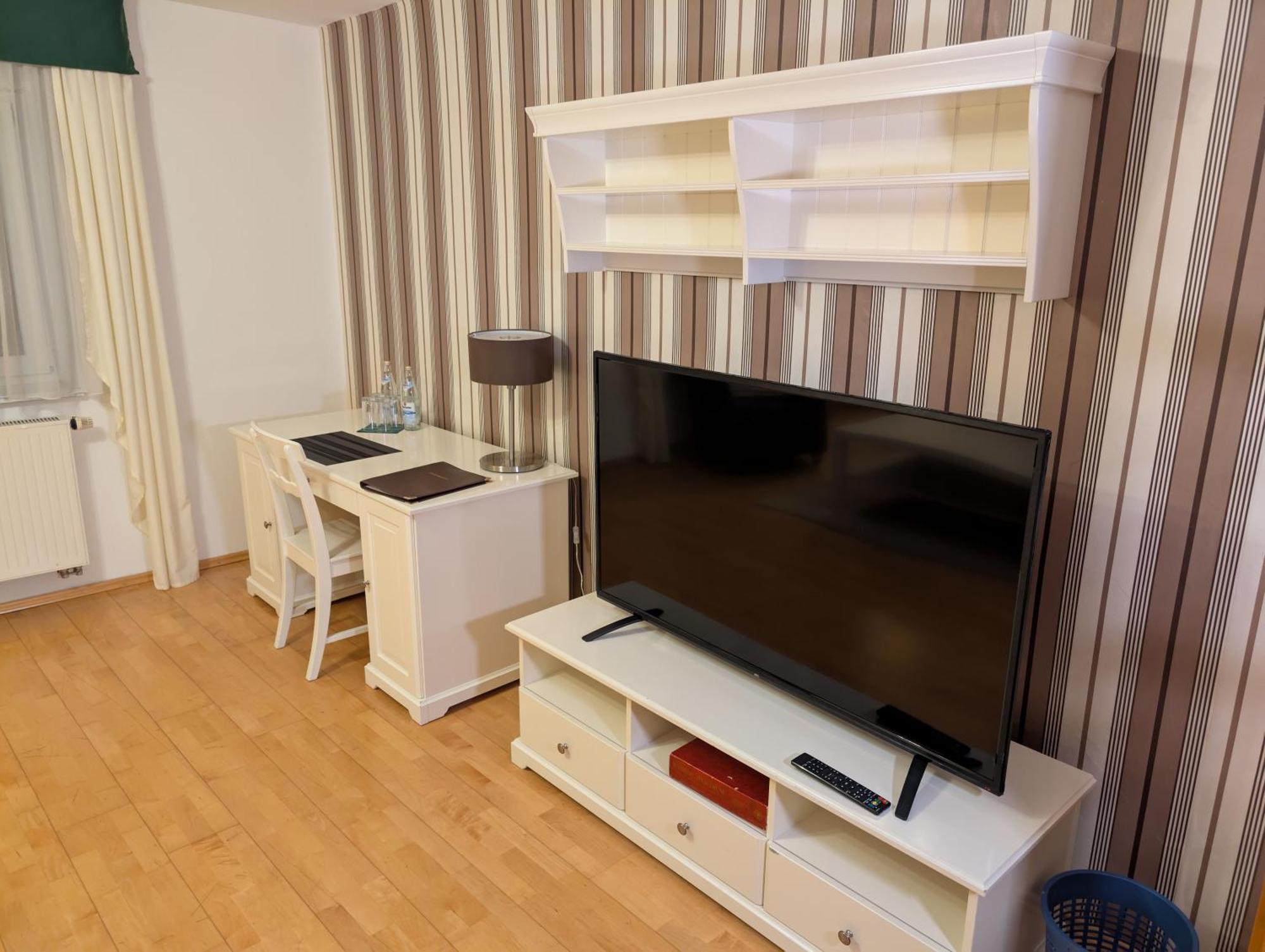 Hotel-Gasthof Zur Rose Weißenhorn Szoba fotó
