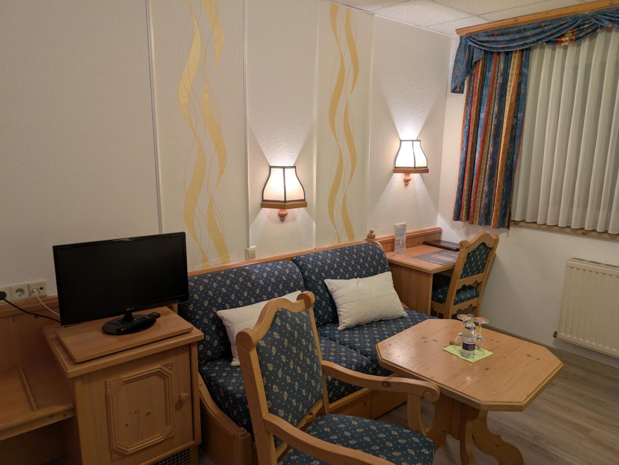 Hotel-Gasthof Zur Rose Weißenhorn Szoba fotó